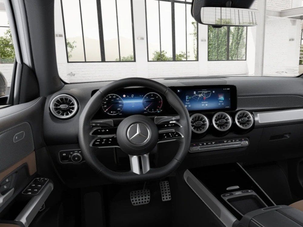 Mercedes-Benz GLB nuova a Ancona (9)