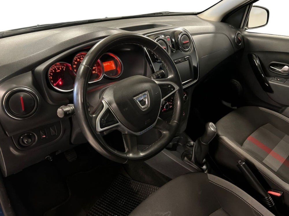 Dacia Sandero usata a Macerata (16)