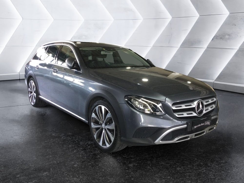 Mercedes-Benz Classe E Station Wagon usata a Caserta (3)