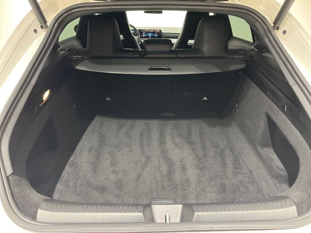 Mercedes-Benz CLA Shooting Brake usata a Napoli (10)
