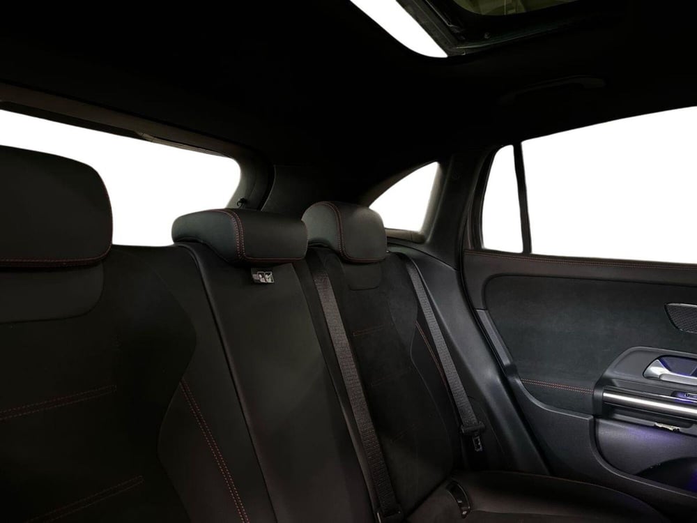 Mercedes-Benz GLA SUV usata a Napoli (14)
