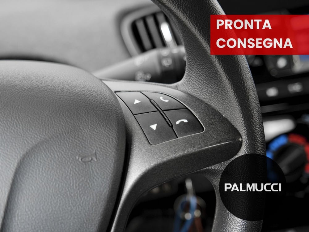 Lancia Ypsilon usata a Prato (10)