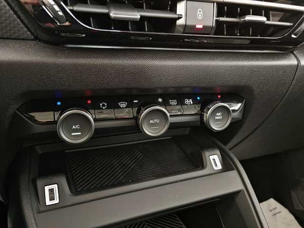 Citroen C4 nuova a Palermo (19)