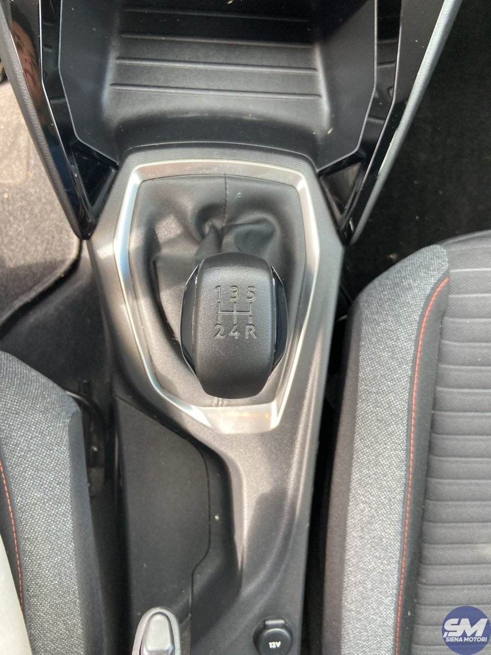 Peugeot 208 usata a Siena (12)