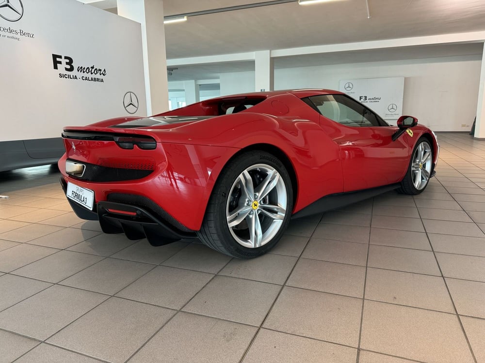 Ferrari 296 Coupé usata a Messina (3)
