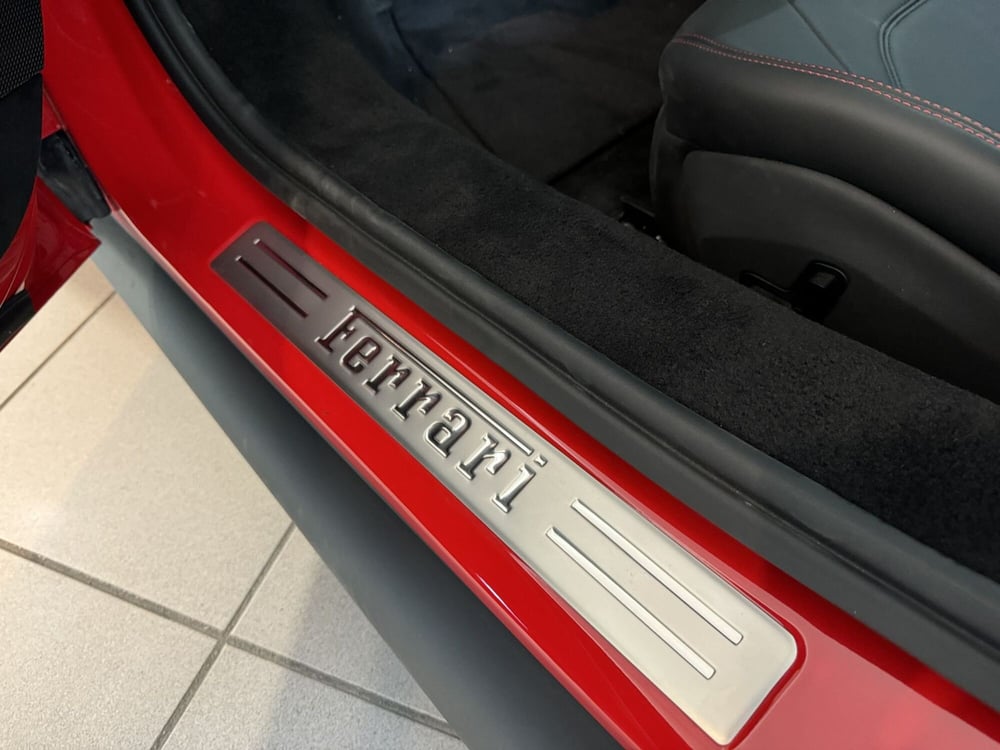 Ferrari 296 Coupé usata a Messina (8)