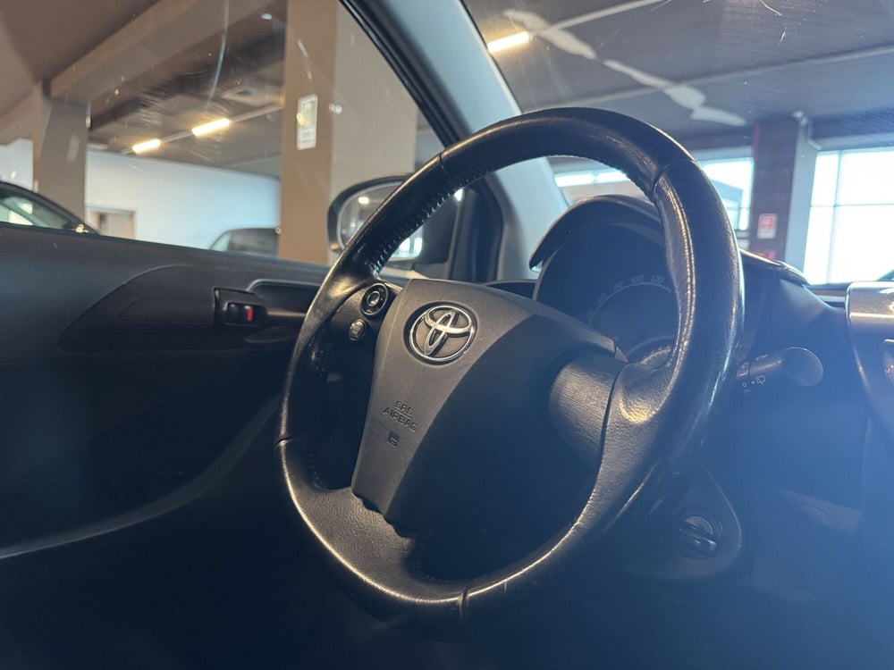 Toyota iQ usata a Messina (14)