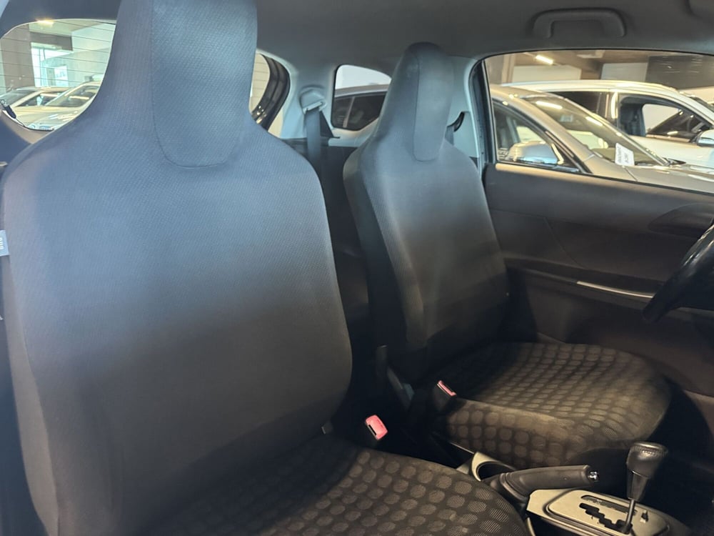 Toyota iQ usata a Messina (8)