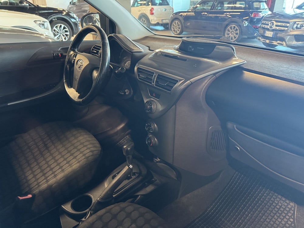 Toyota iQ usata a Messina (9)