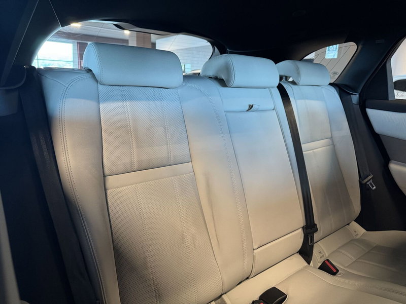 Land Rover Range Rover Velar usata a Messina (11)