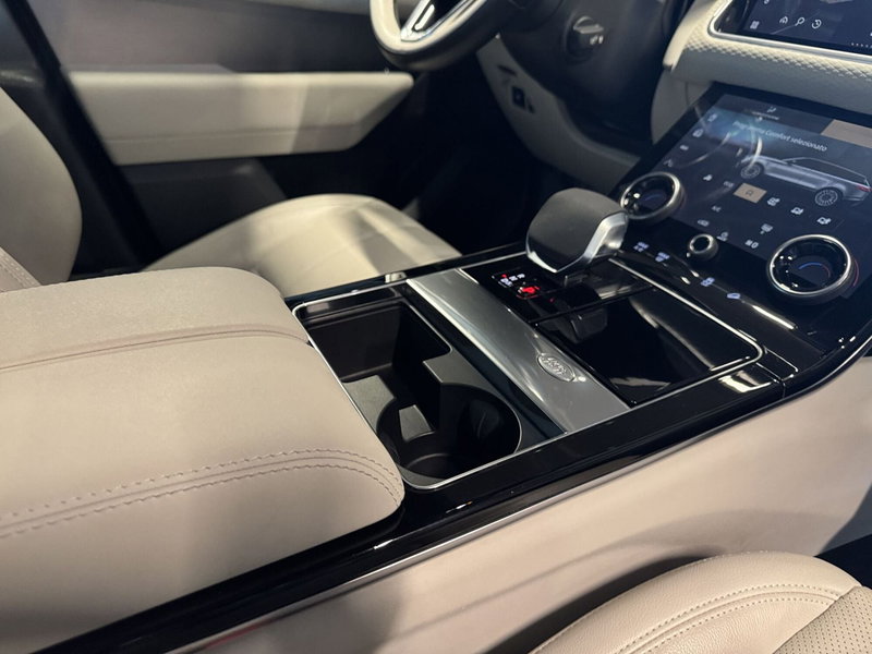 Land Rover Range Rover Velar usata a Messina (15)