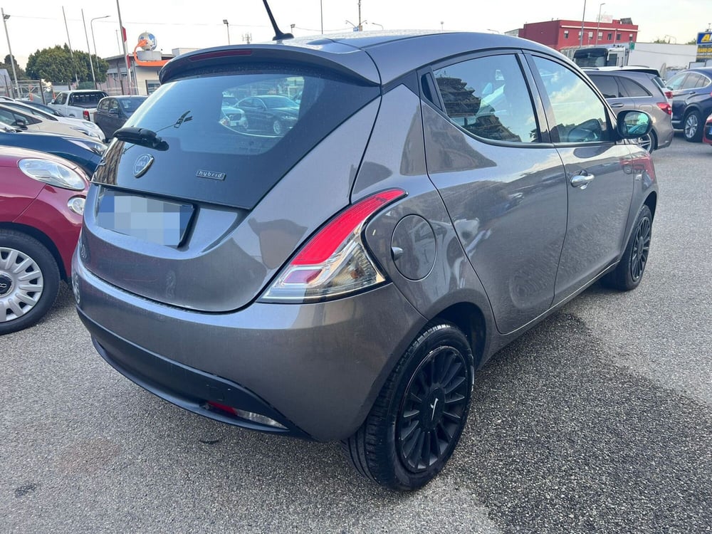 Lancia Ypsilon usata a Messina (3)