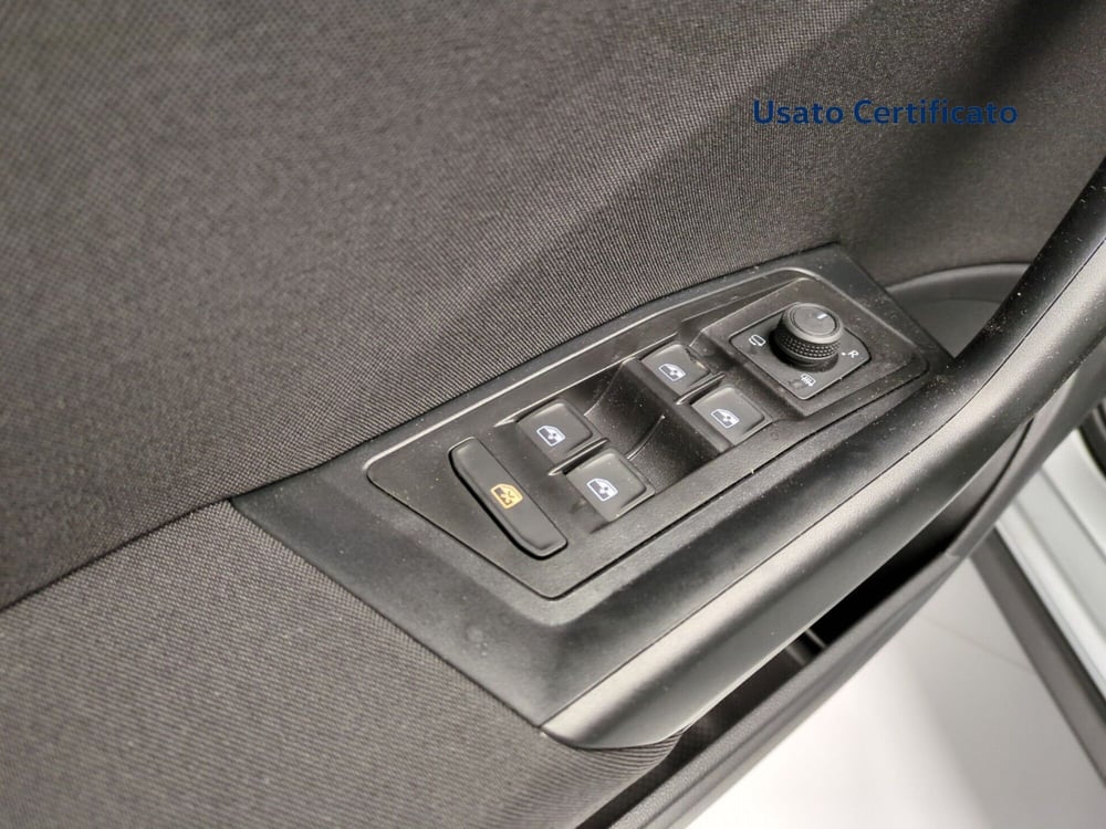 Volkswagen T-Roc nuova a Benevento (13)