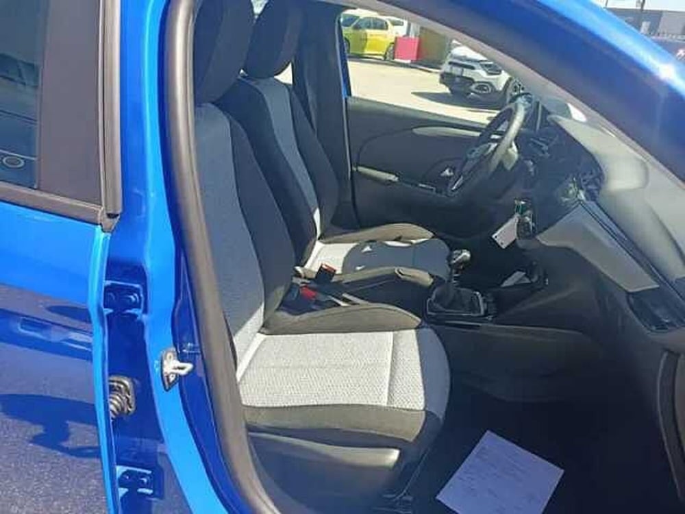 Opel Corsa nuova a Milano (10)