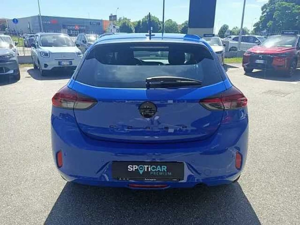 Opel Corsa nuova a Milano (6)