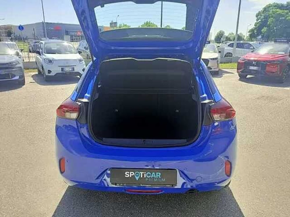 Opel Corsa nuova a Milano (7)