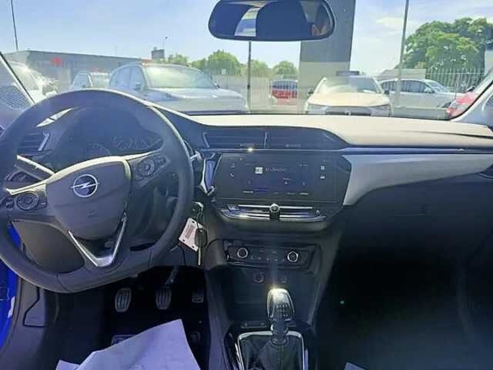 Opel Corsa nuova a Milano (9)