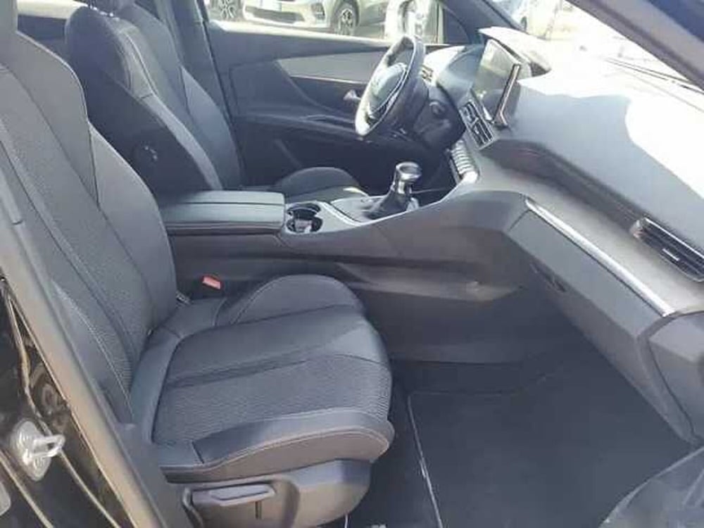 Peugeot 3008 usata a Milano (10)