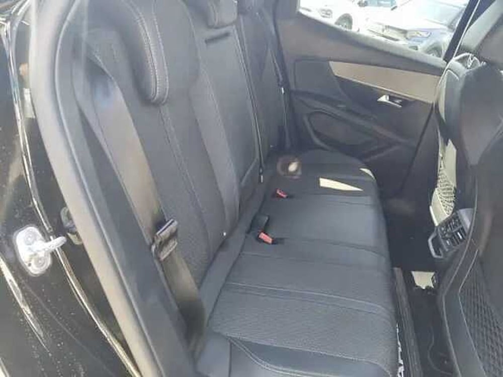 Peugeot 3008 usata a Milano (11)