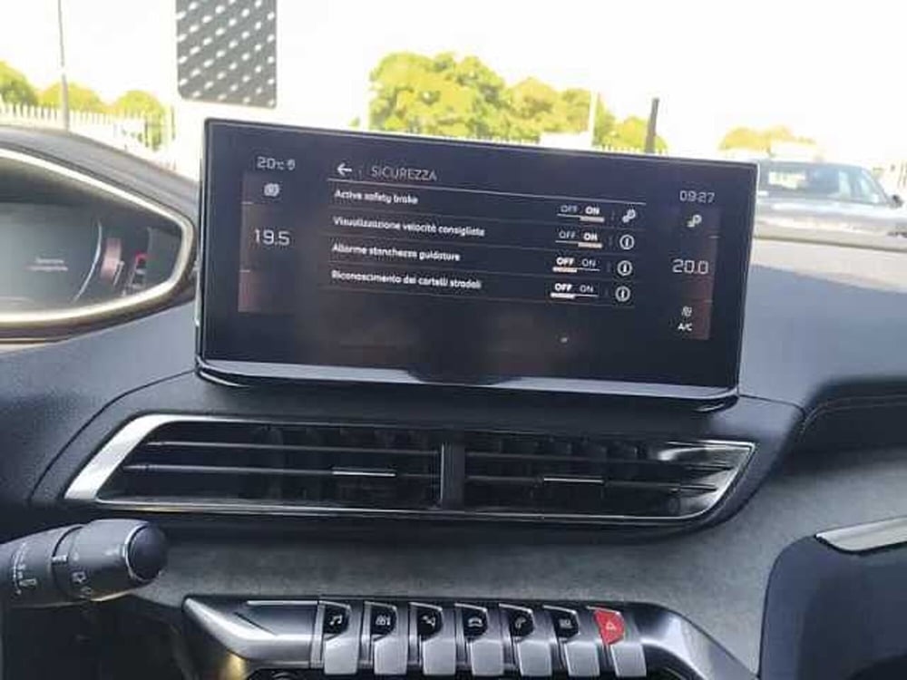 Peugeot 3008 usata a Milano (17)