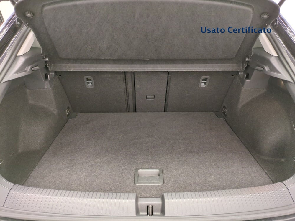 Volkswagen T-Roc usata a Avellino (8)