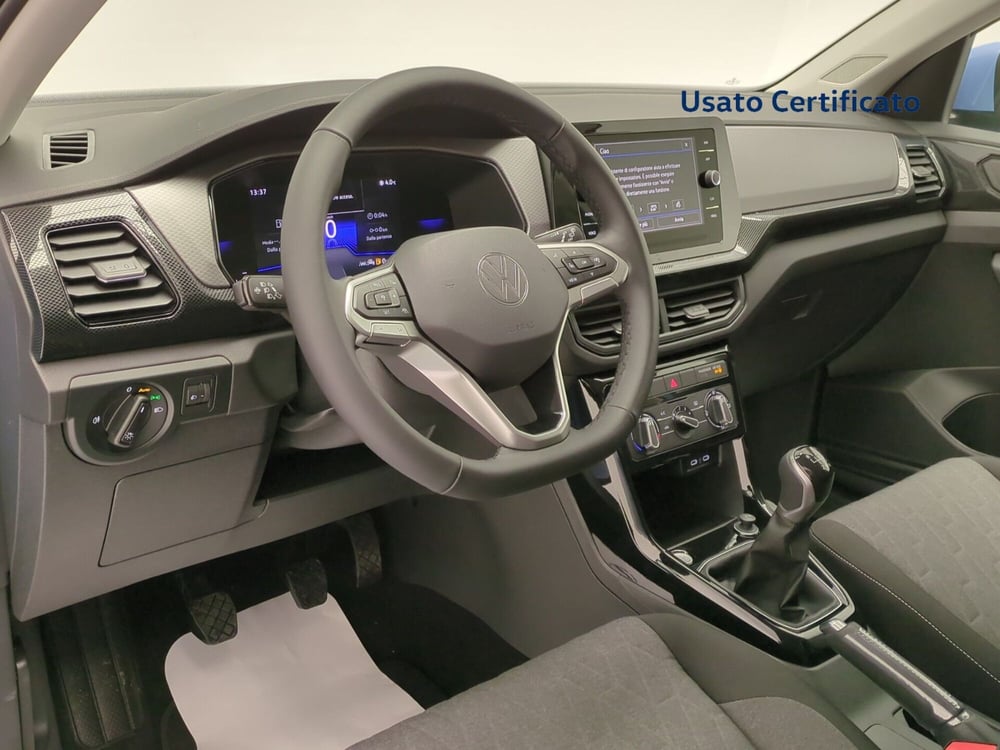 Volkswagen T-Cross nuova a Foggia (14)