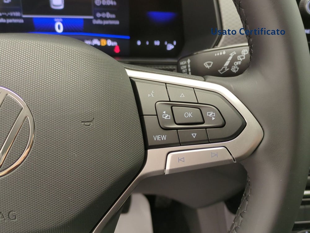 Volkswagen T-Cross nuova a Foggia (17)