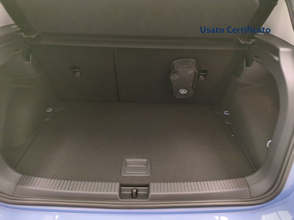 Volkswagen T-Cross nuova a Foggia (8)