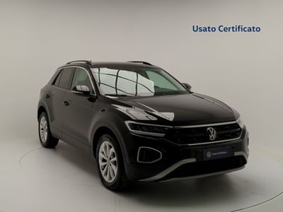 Volkswagen T-Roc 2.0 tdi Life 115cv del 2023 usata a Pratola Serra