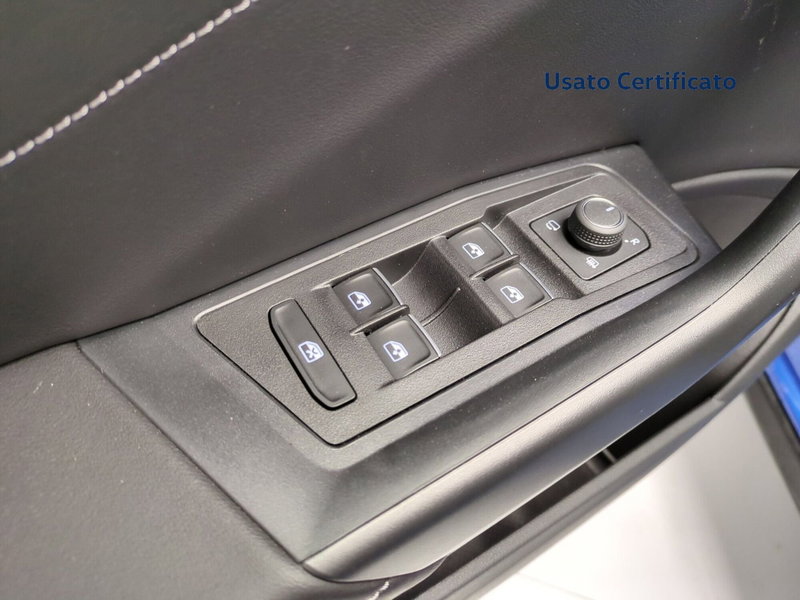 Volkswagen T-Roc nuova a Foggia (14)