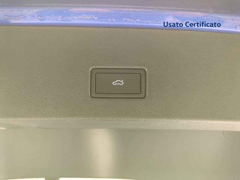 Volkswagen T-Roc nuova a Foggia (9)