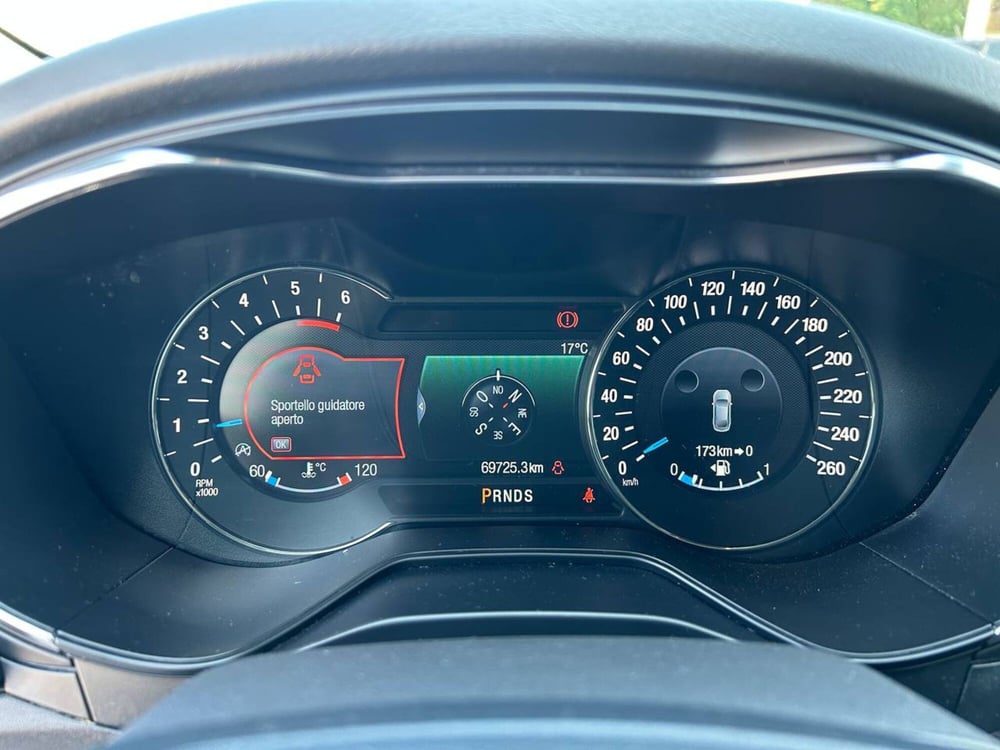 Ford Mondeo Station Wagon usata a Benevento (8)