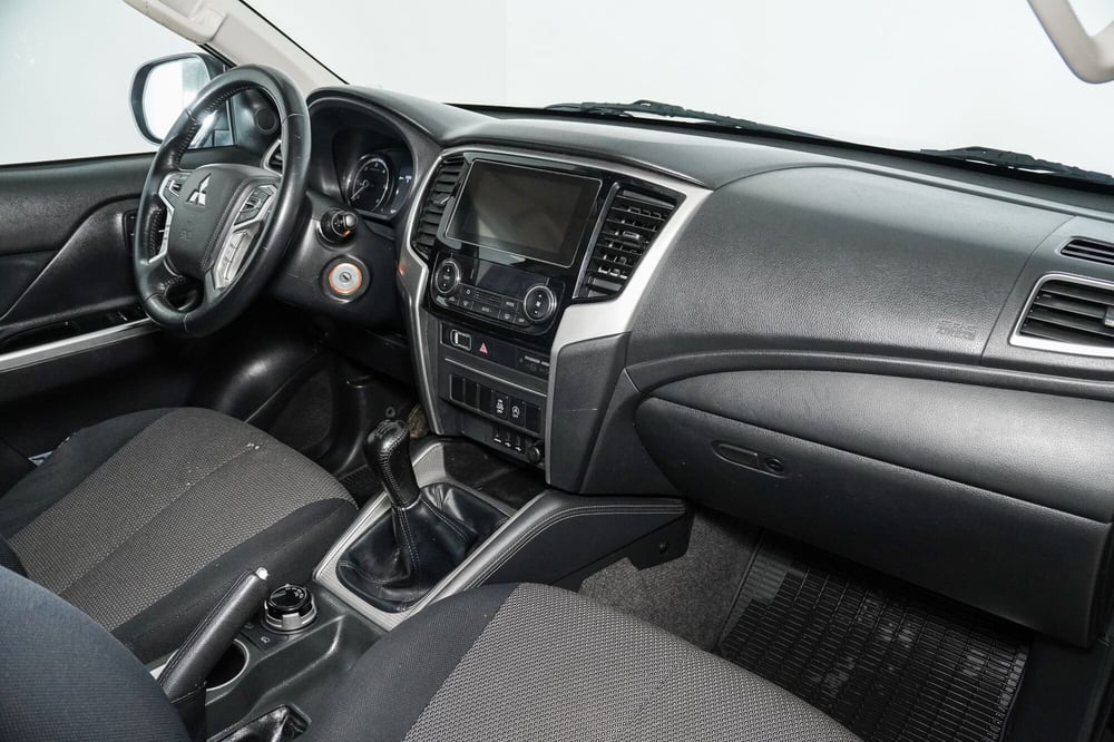 Mitsubishi L200 usata a Perugia (11)
