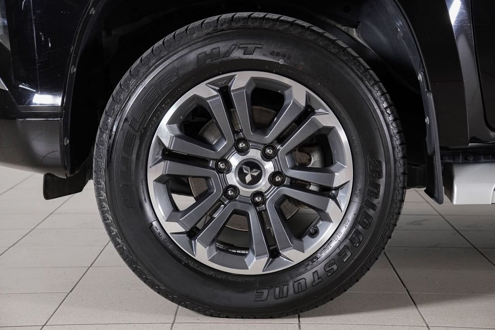 Mitsubishi L200 usata a Perugia (6)