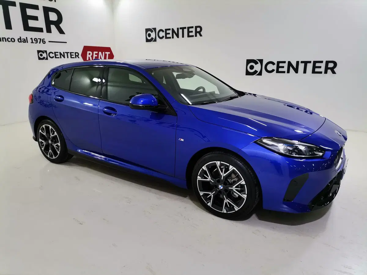 BMW Serie 1 5p. nuova a Salerno (3)