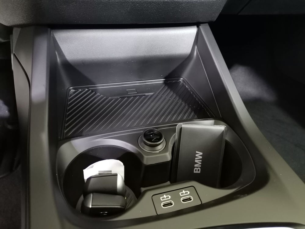 BMW Serie 1 nuova a Salerno (14)