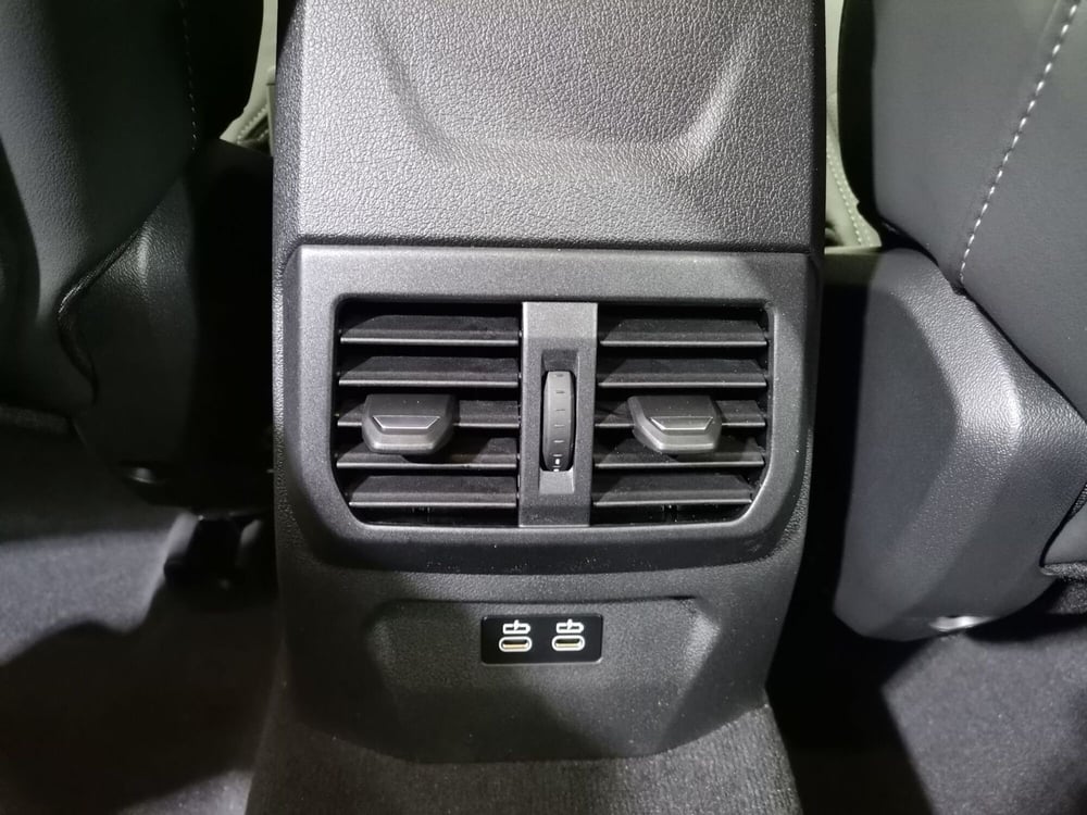 BMW Serie 1 nuova a Salerno (16)