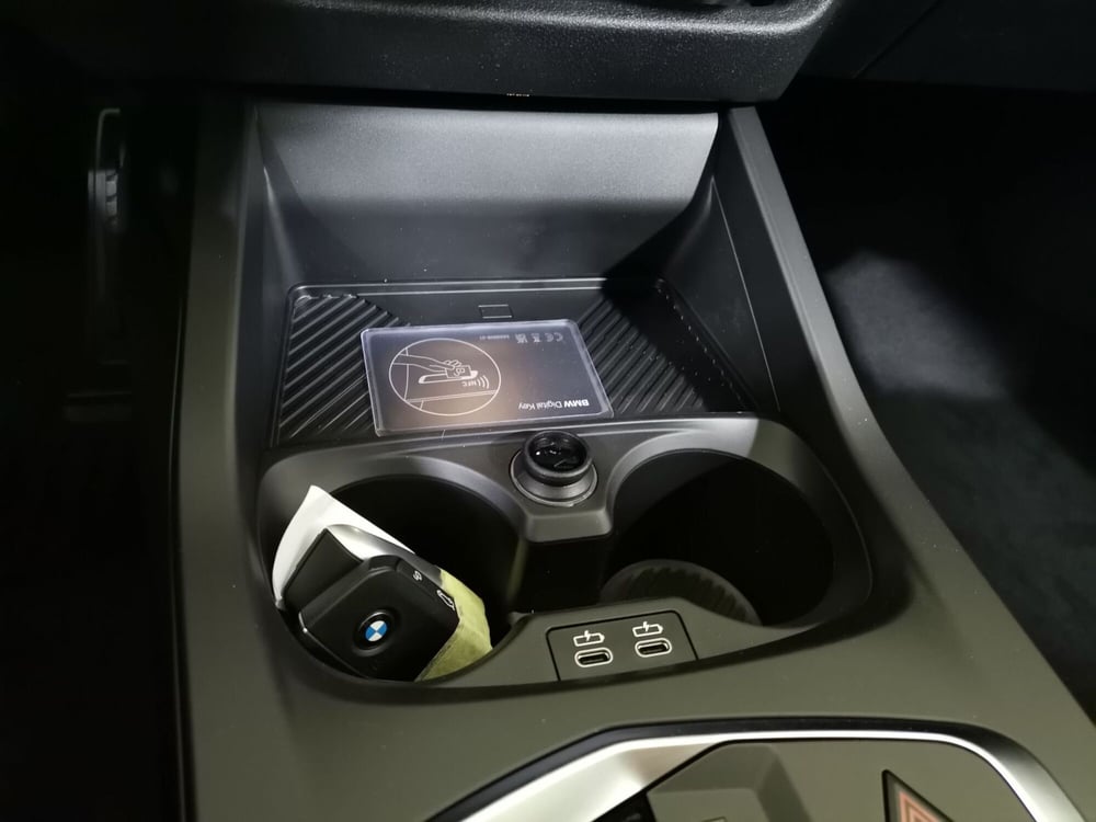BMW Serie 1 5p. nuova a Salerno (14)