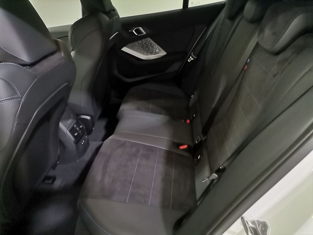 BMW Serie 1 5p. nuova a Salerno (10)