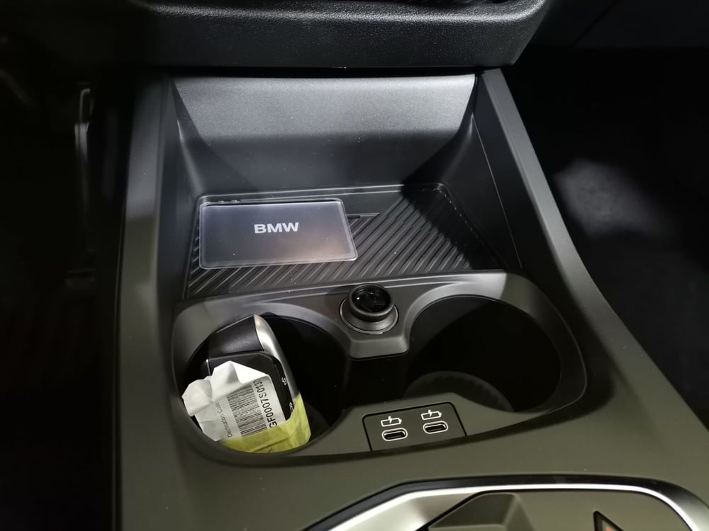 BMW Serie 1 5p. nuova a Salerno (13)