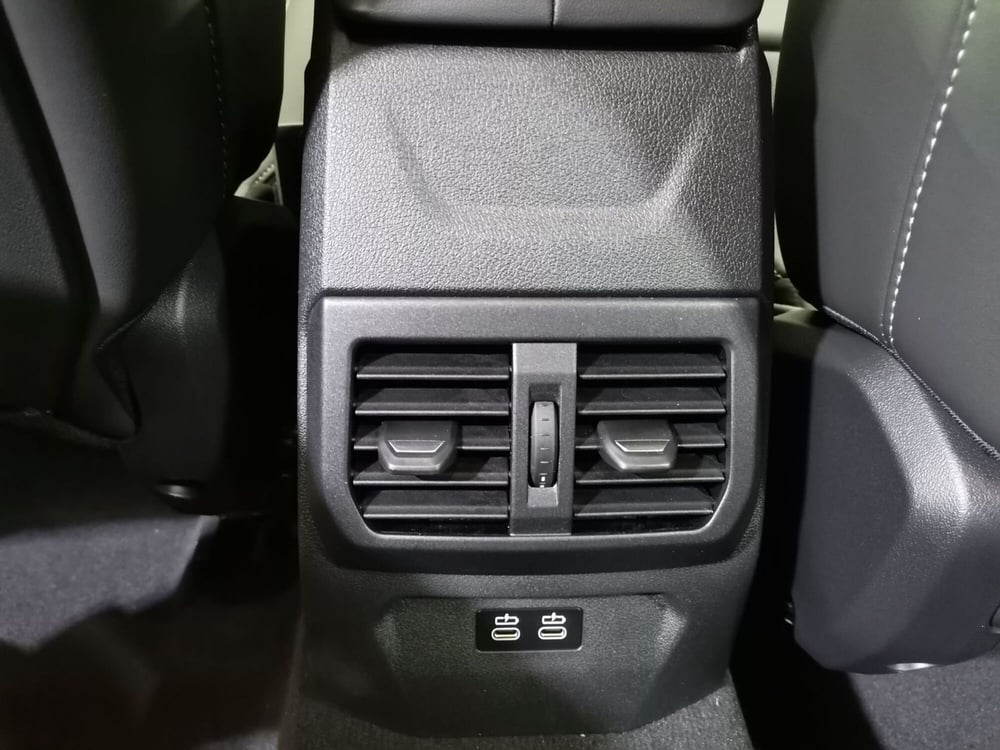 BMW Serie 1 5p. nuova a Salerno (16)