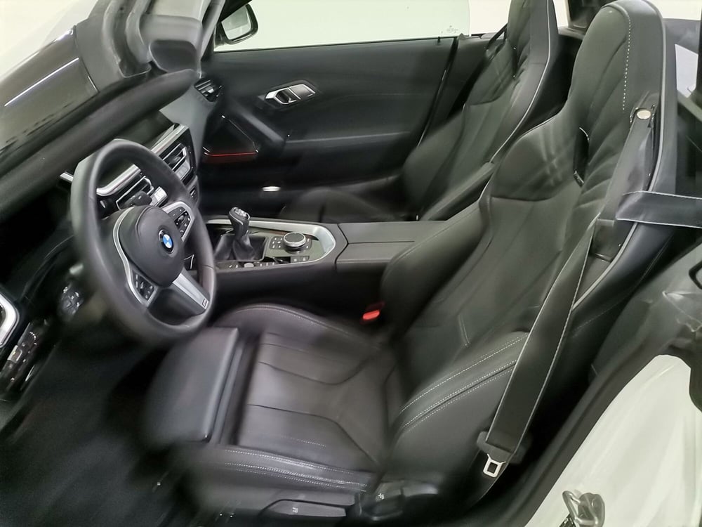 BMW Z4 Cabrio nuova a Salerno (7)