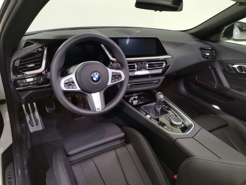 BMW Z4 Cabrio nuova a Salerno (8)