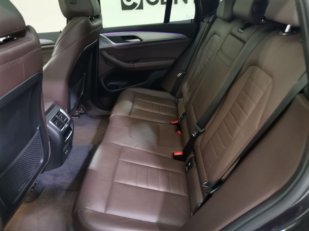 BMW iX3 usata a Salerno (10)