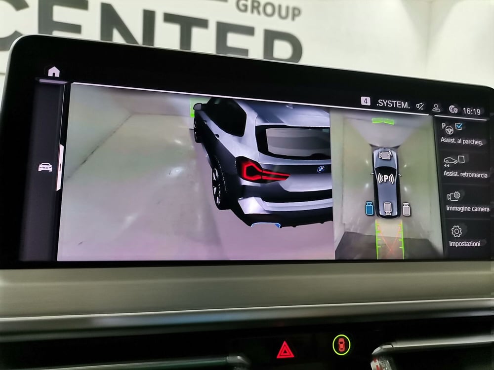 BMW iX3 usata a Salerno (14)