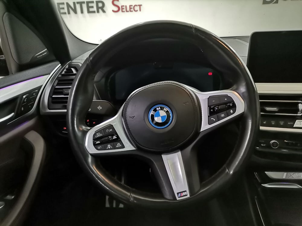 BMW iX3 usata a Salerno (8)