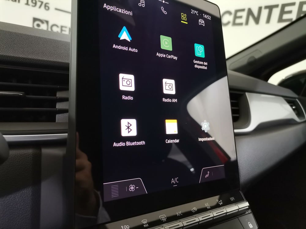 Renault Captur nuova a Salerno (15)