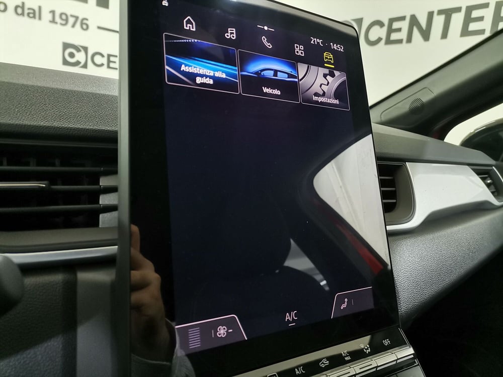 Renault Captur nuova a Salerno (16)