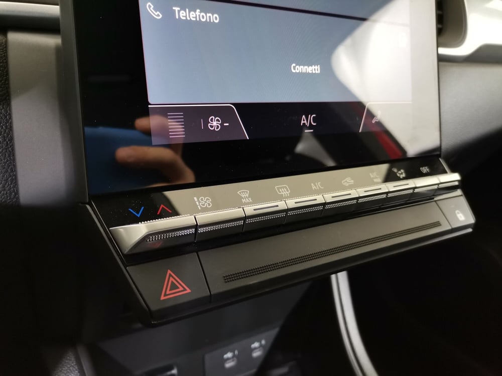 Renault Captur nuova a Salerno (17)
