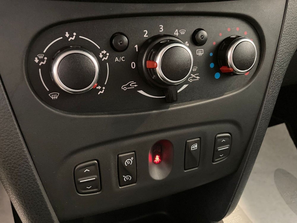 Dacia Sandero usata a Brescia (19)